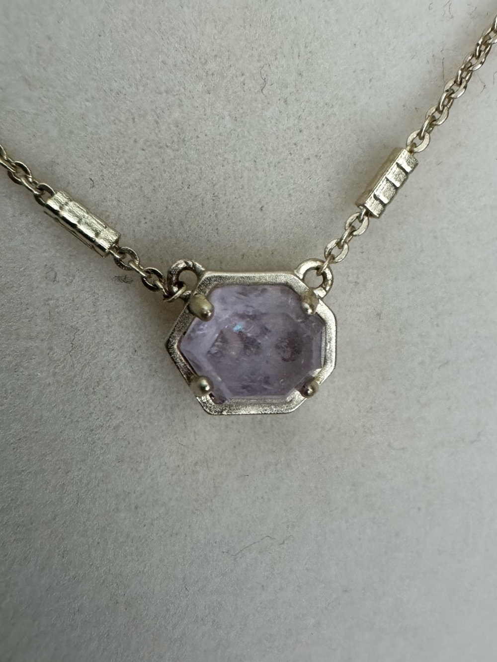 Kendra Scott Gold Daphne Pendant Necklace - Amethyst - Picture 2 of 3